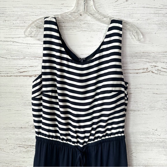 TALBOTS Nautical Sailor Striped Wide Leg Sleeveless Jumpsuit Romper Navy White 8 - Picture 4 of 11